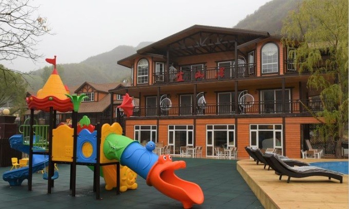 密云雾灵山宜山居木屋度假村-