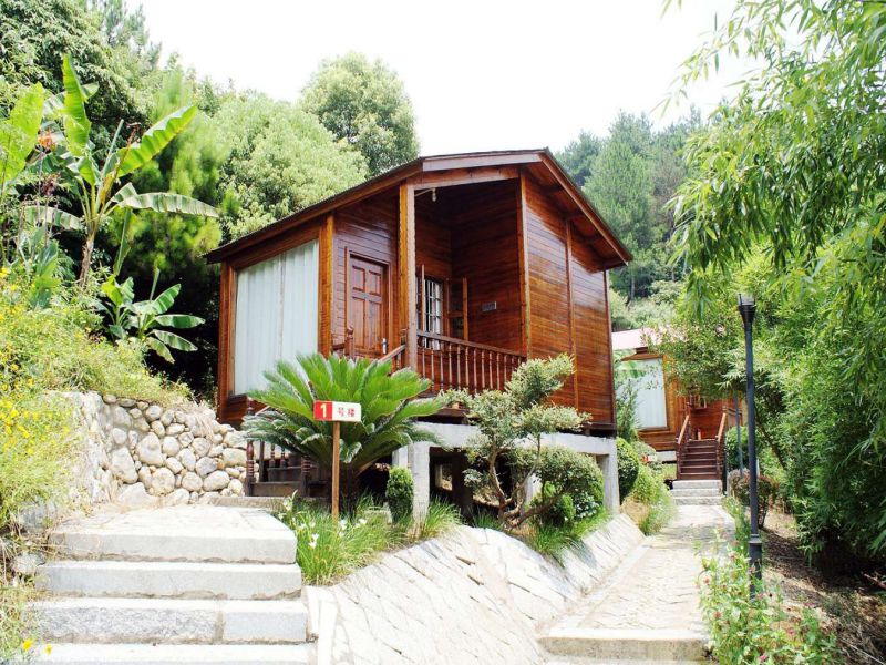 庐山海龙山庄()