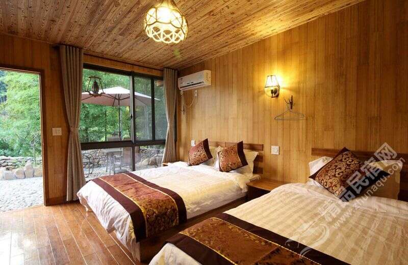 莫干山铜岭山居民宿